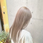 ホワイトベージュ くすみベージュ ハイトーンカラー