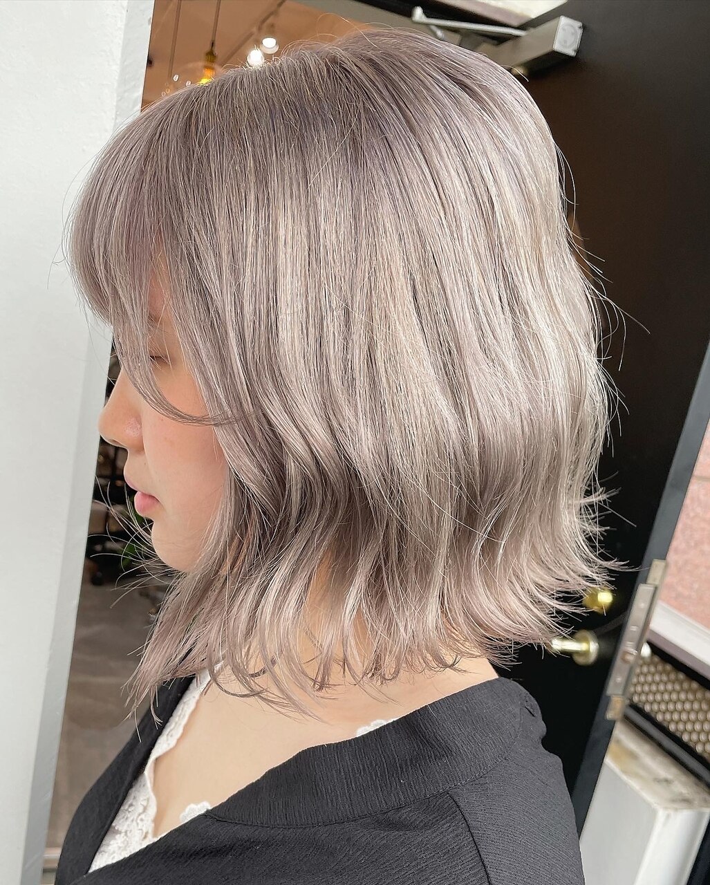 ケアブリーチで染めるミルクティーアッシュ♪