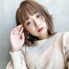 くびれレイヤー_カーキグレージュマッシュショート_38215