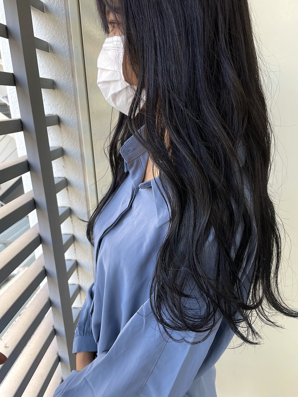 22年 青髪が気になる ブルー系ヘアカラーの種類とブリーチの有無別サンプル集 ホットペッパービューティーマガジン