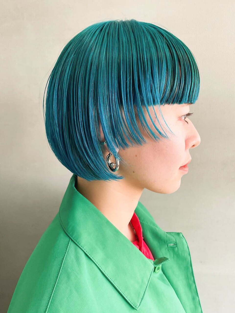 ワイドバング ミニボブ ぱっつん ターコイズブルー 寒色