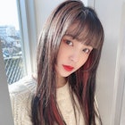 ビビットピンク×姫カット×オン眉×前髪パッツン×ワイドバング