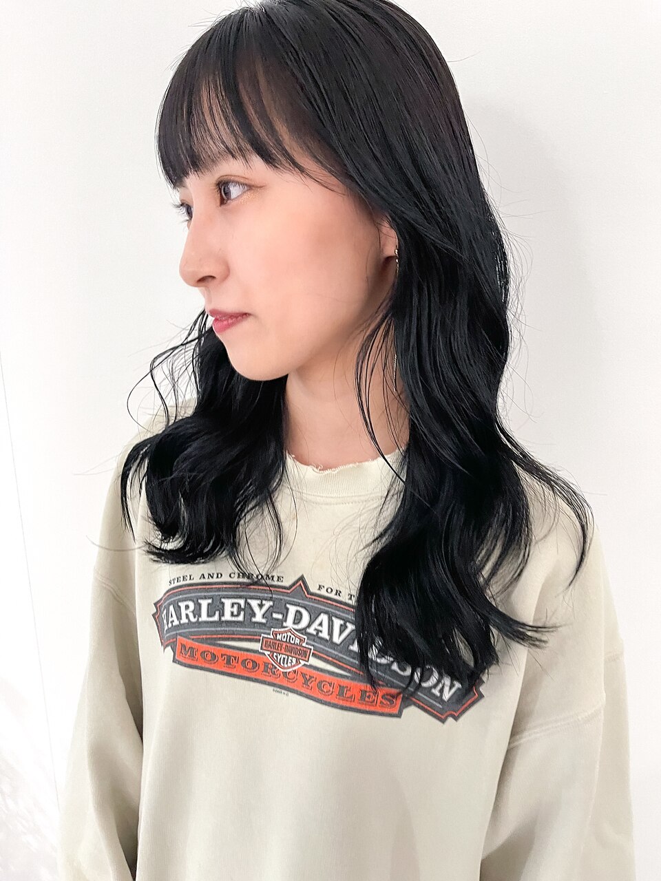 “肌映え　ブルーブラック“