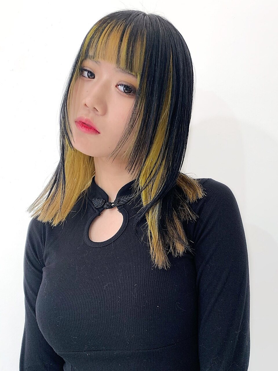 さりげなウルフ×インナーハニーイエロー