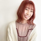 ピンクベージュ