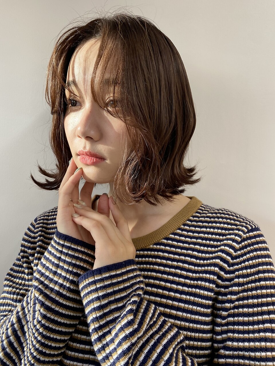 22年最新スタイル 丸顔さんに似合う髪型大特集 顔型を知って自分らしいヘアになろう ホットペッパービューティーマガジン