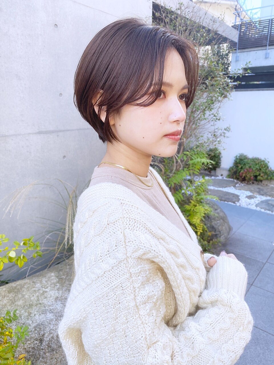 暗髪ハンサムショートで大人っぽく【小高】