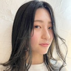 暗くて透け感のあるオリーブグレー