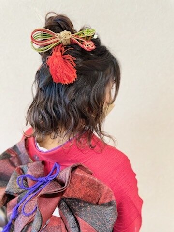 成人式　着付け　ヘアセット　メイク　振袖　ハーフアップ