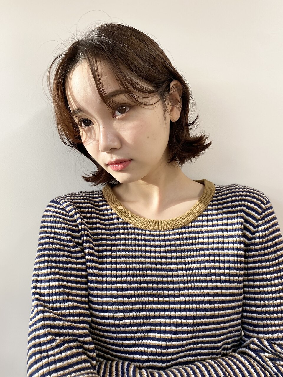耳にかけても可愛い韓国ボブヘアと柔らかベージュカラー◎