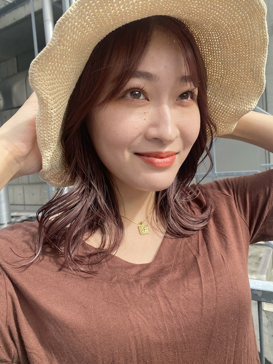 帽子かぶっても顔まわりが可愛くなるカット×ダブルケアカラー