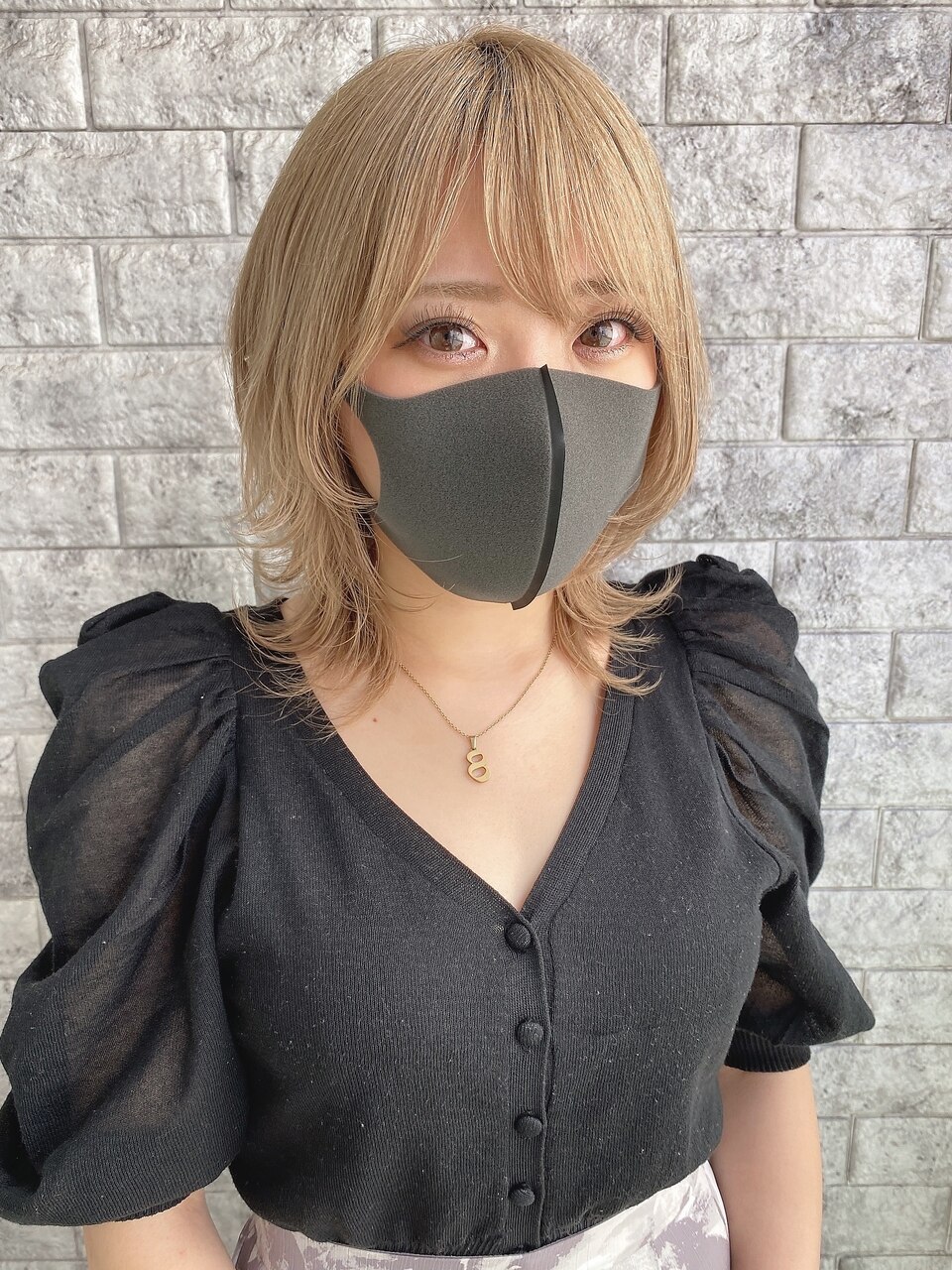 ミルクティーシルキーベージュミディアムウルフ