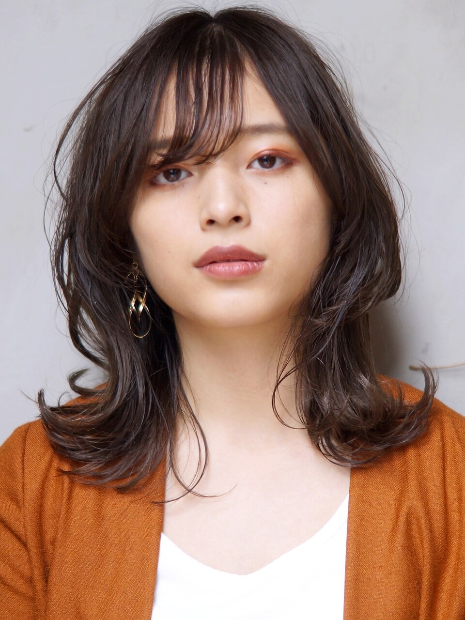 くびれミディ×ウルフレイヤー×透明感カラー