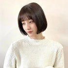 小顔に見えるナチュラルボブ×艶カラー