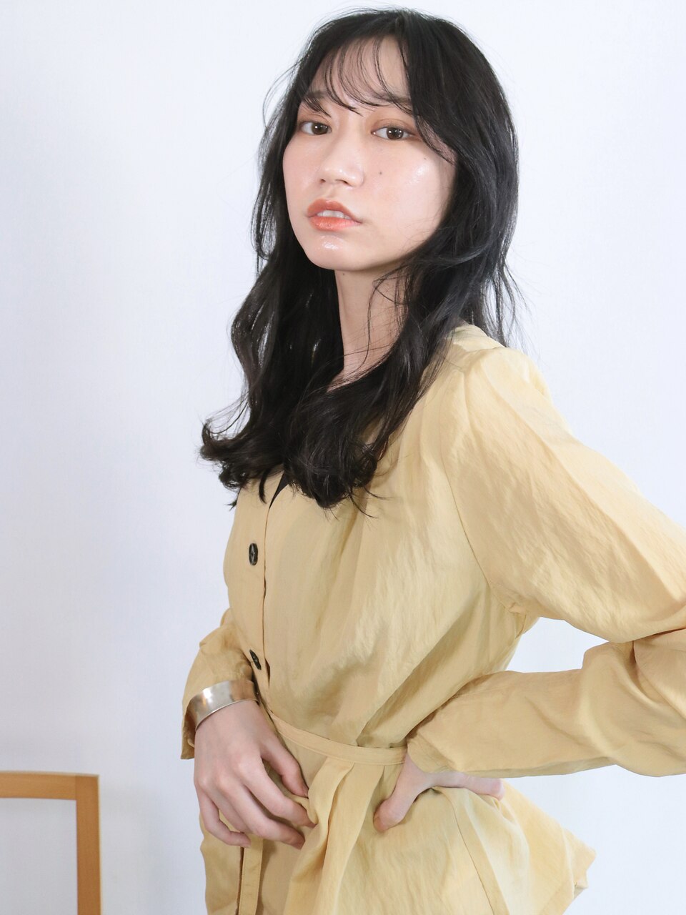 コテ巻き風ゆるふわカールのミディアムヘア