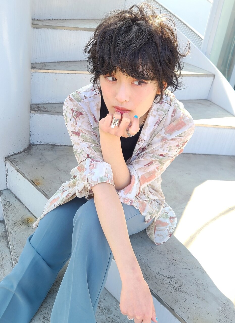 ショート×ニュアンスパーマの大人の垢抜けショート　野村恵子