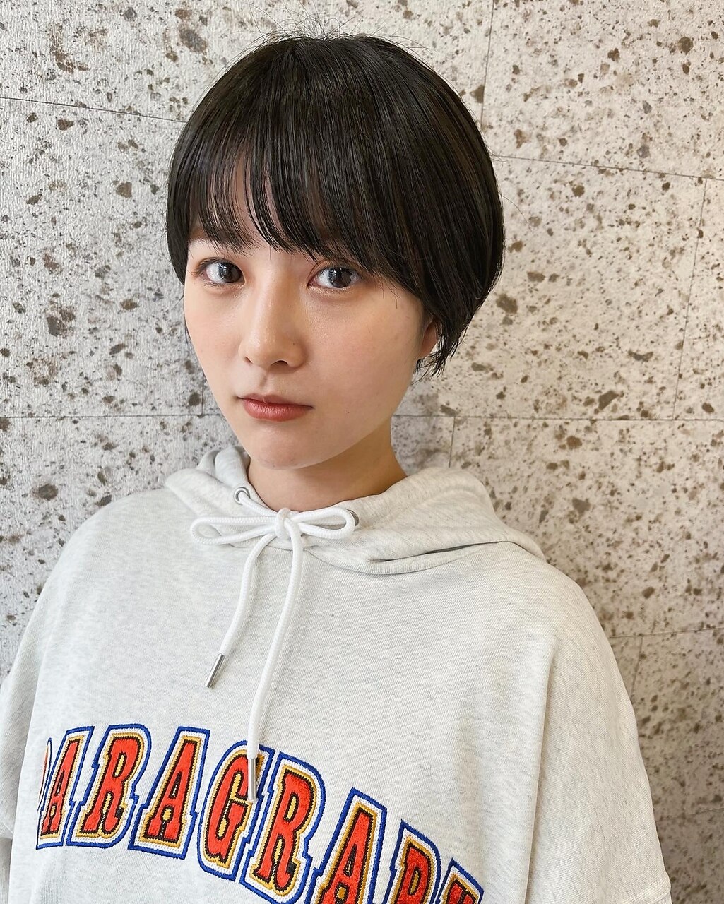 黒髪ショート