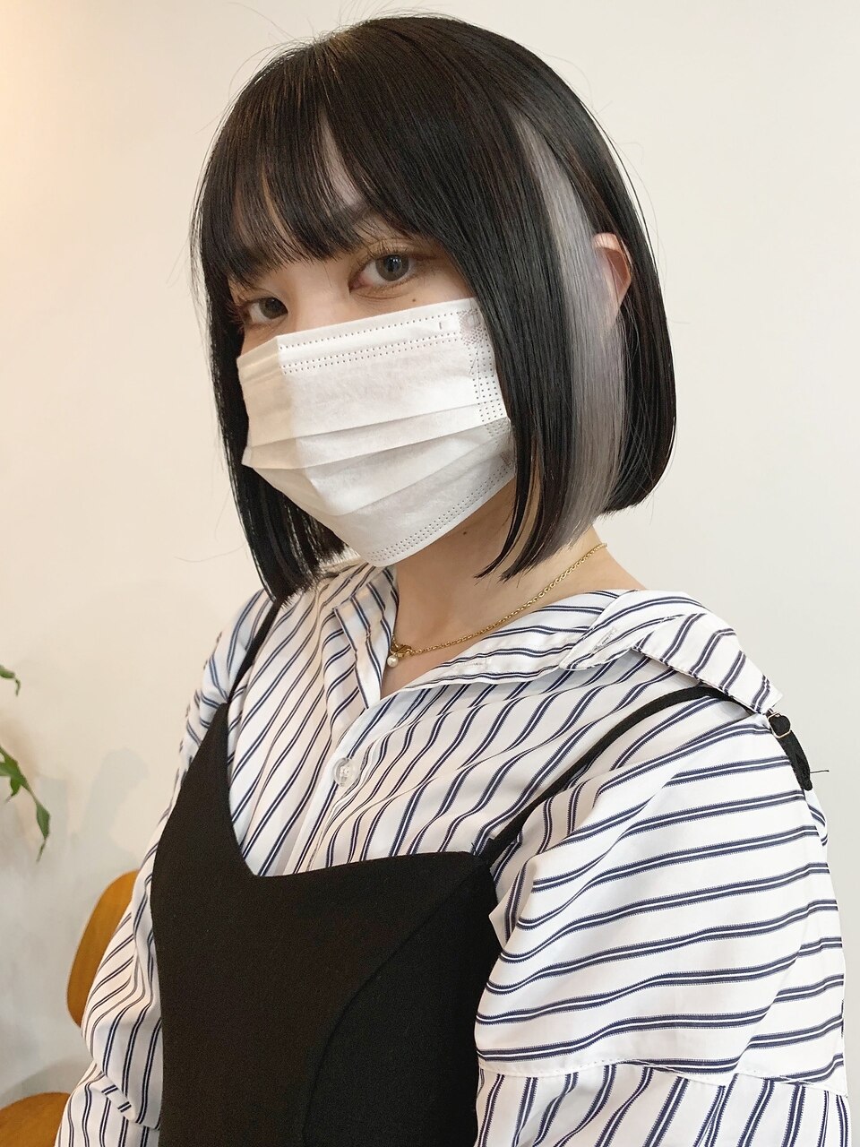 イヤリングカラー ボブ グレーベージュ カルーアグレージュ