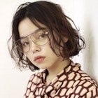 センターパートボブ_無造作くしゅくしゅパーマ