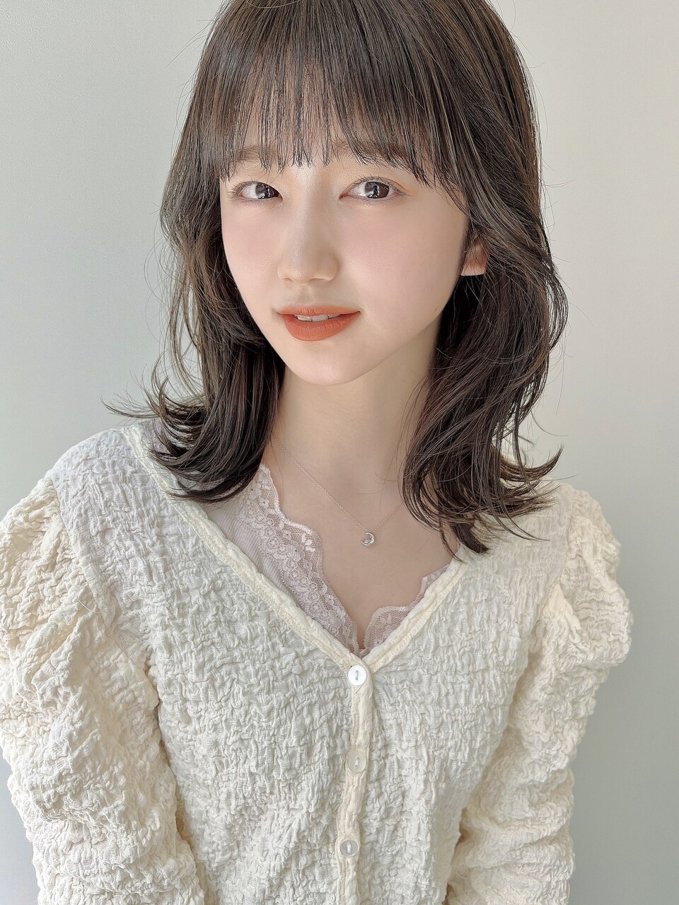 ミディアムヘアの巻き方速習法 イラストで学ぶ巻きのコツ お手本スタイル ホットペッパービューティーマガジン