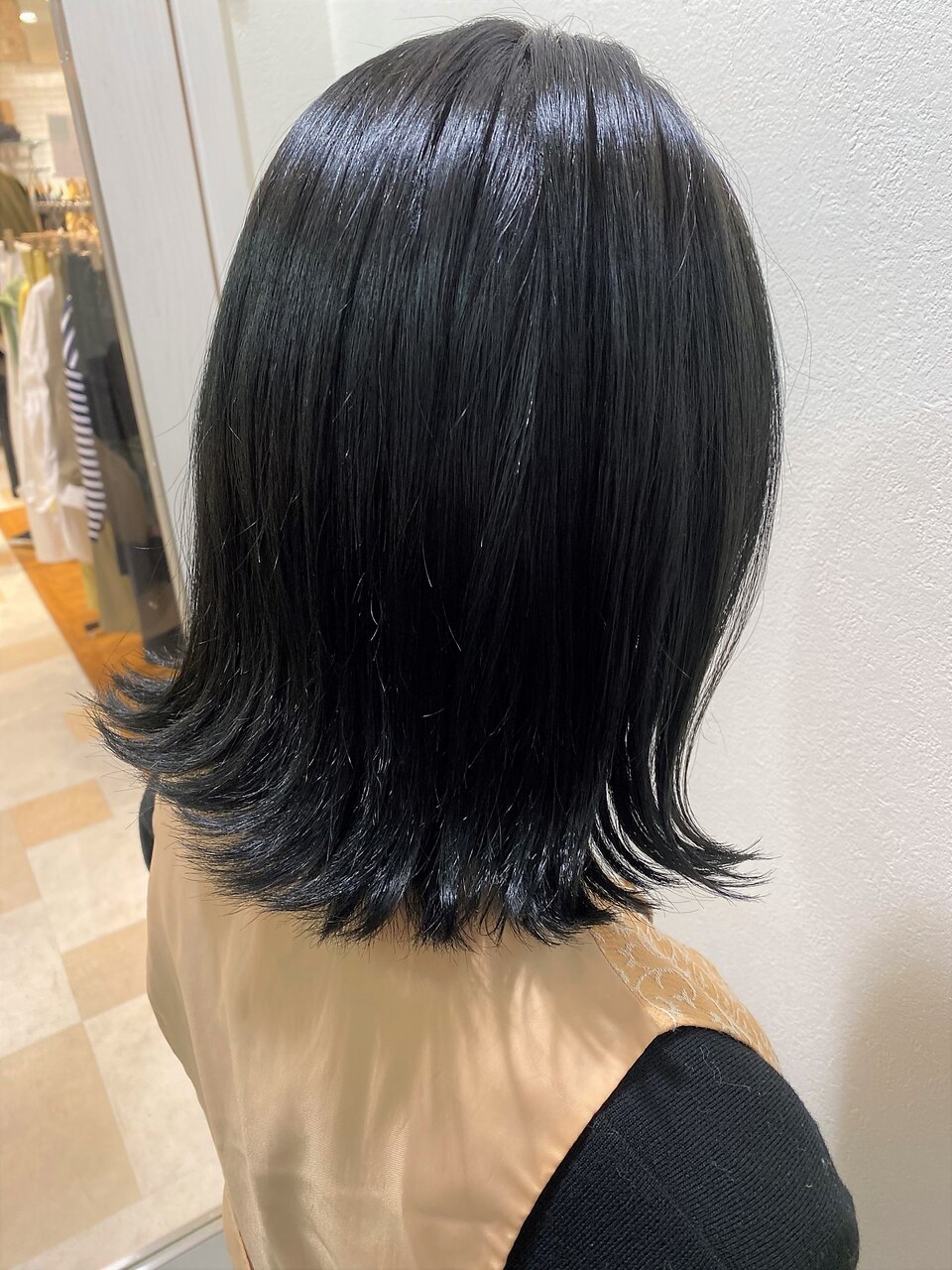 今人気☆透明感ある暗髪カラー