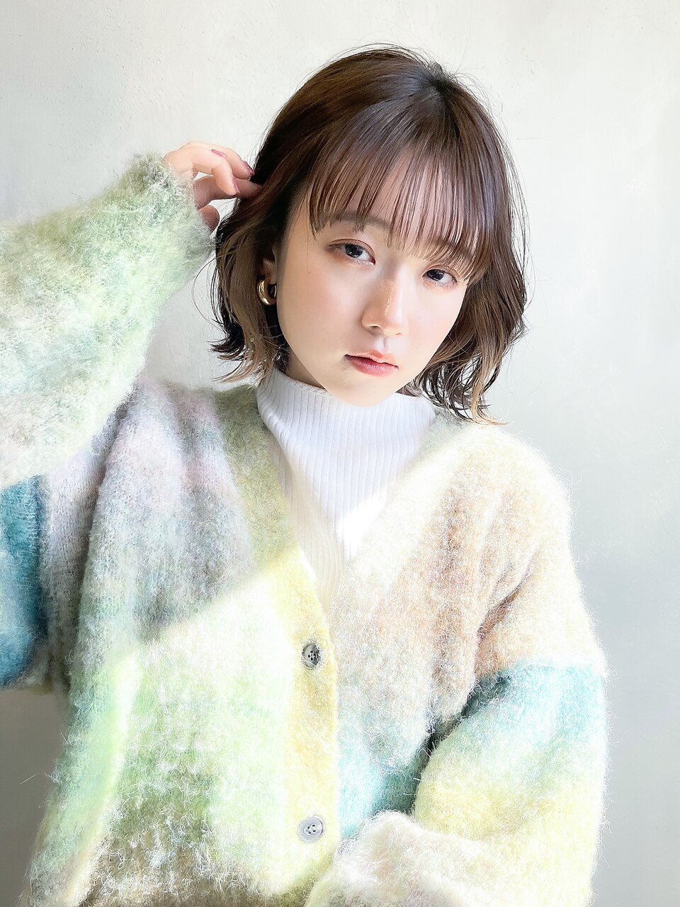くびれボブ_アースカラーくびれヘアツートンカラー_29025