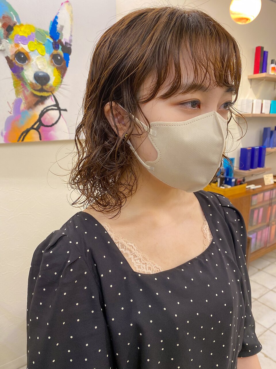 くるくるパーマが可愛いミディアムレイヤーヘア☆