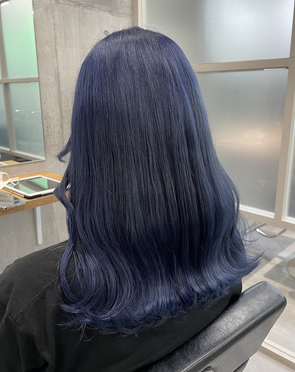 ネイビーブルー