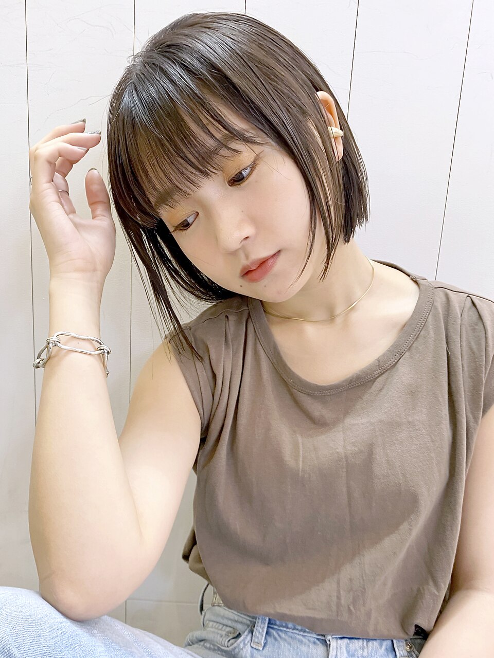 ストレートボブ_アースカラーくびれヘアツートンカラー_58118