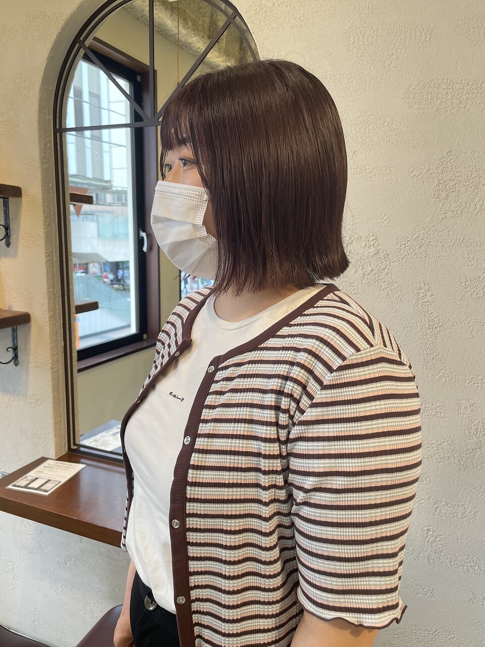 ピンクブラウン　ボブ　大人可愛い