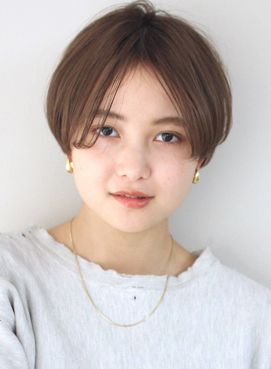 前髪長め　すっきり　丸み　マッシュショート　ニュアンスパーマ