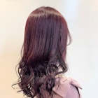 ツヤツヤなカシスカラー×軽めロング