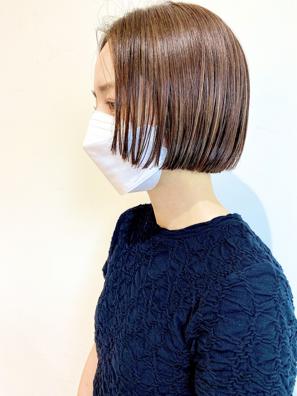 大人の前上がりボブ