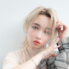 トレンド感抜群 ウルフカット×ホワイトベージュカラー