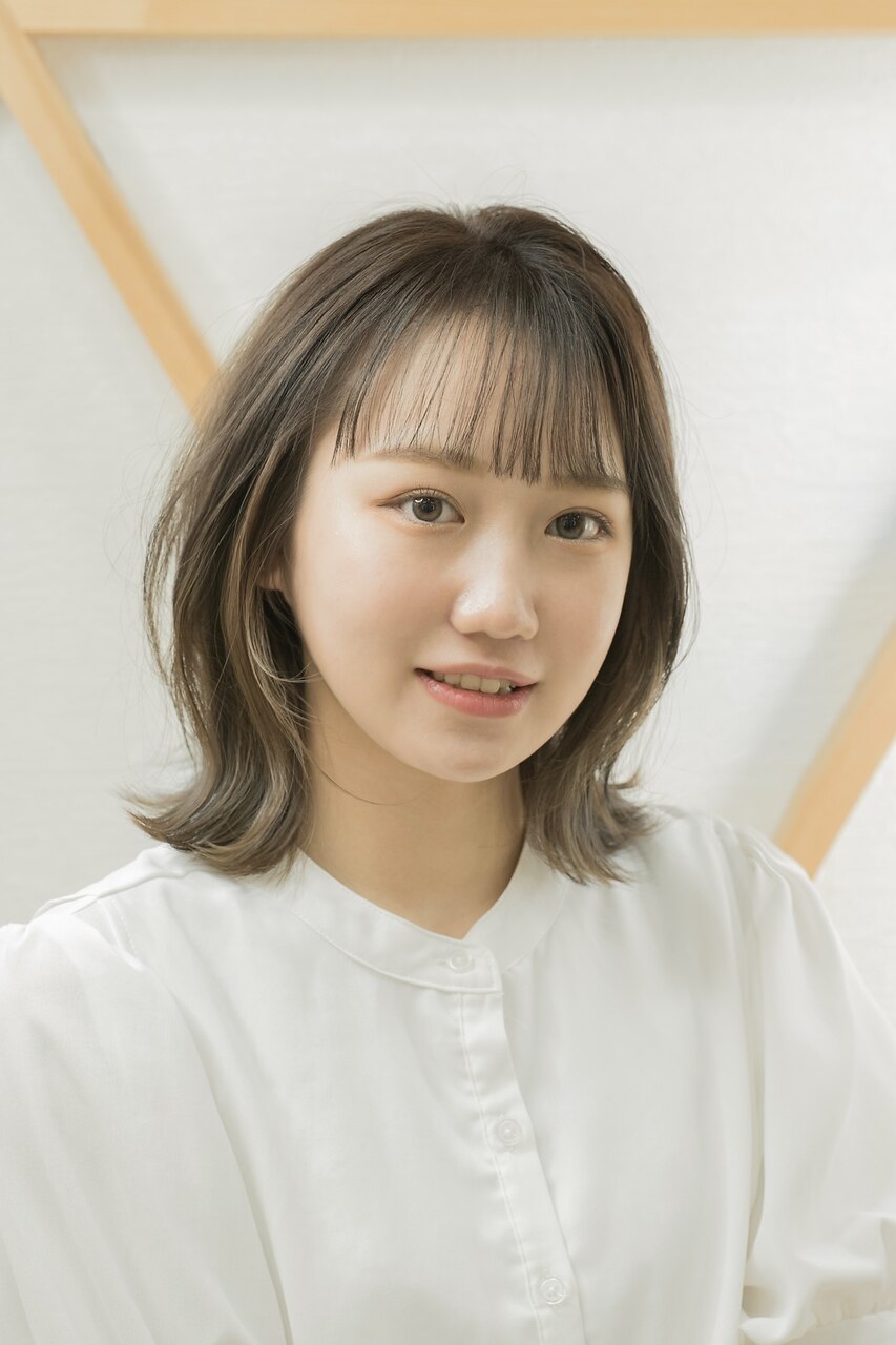 ミディアムボブウルフ　美髪こなれミディ