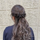 ロングヘアでハーフアップ