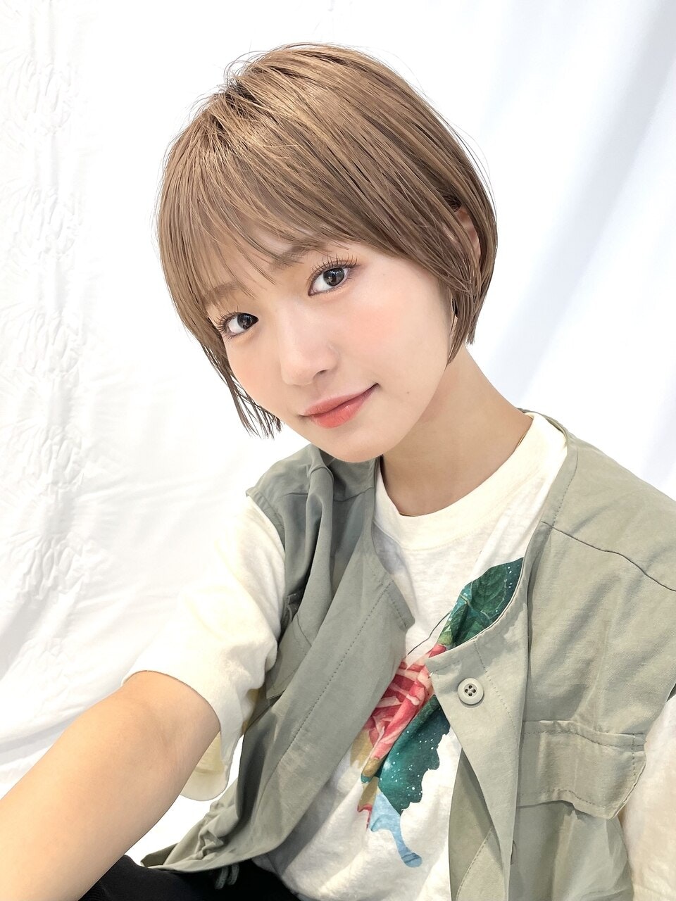 1回のブリーチでどんな髪色にできる？ブリーチのしくみやカラーサンプルをまるっと解説のサムネイル画像