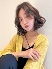 コテ巻きっぽいパーマ×グレージュで可愛すぎる時短ヘア♪20代