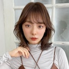 カジュアルで可愛いくびれミディ 顔まわりカット レイヤーカット