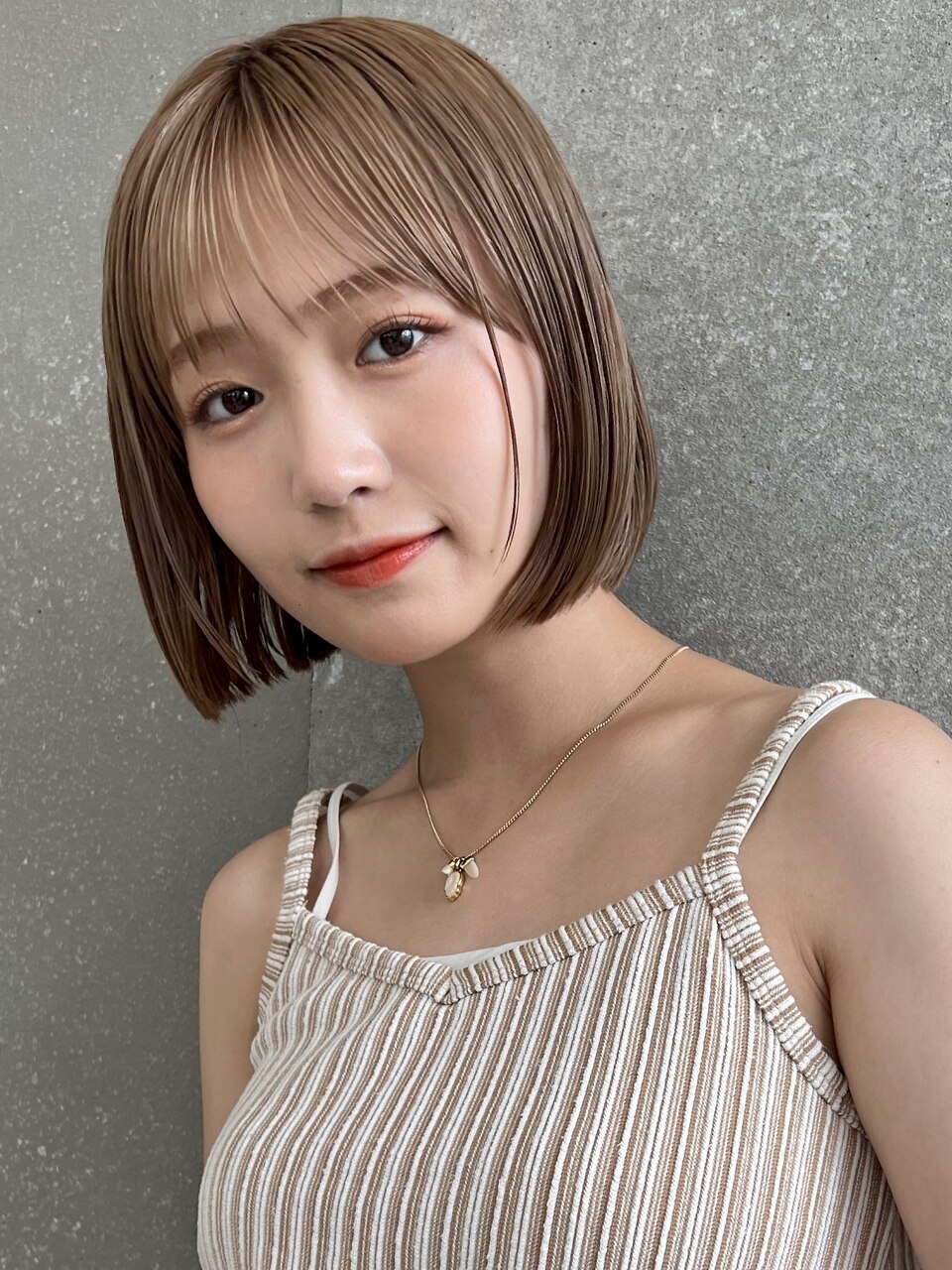 【Lond表参道倉崎涼】ミルクティーカラーが似合うミニボブ！