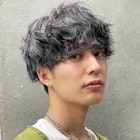 柔らかい波巻きパーマでセットしやすいマッシュスタイル