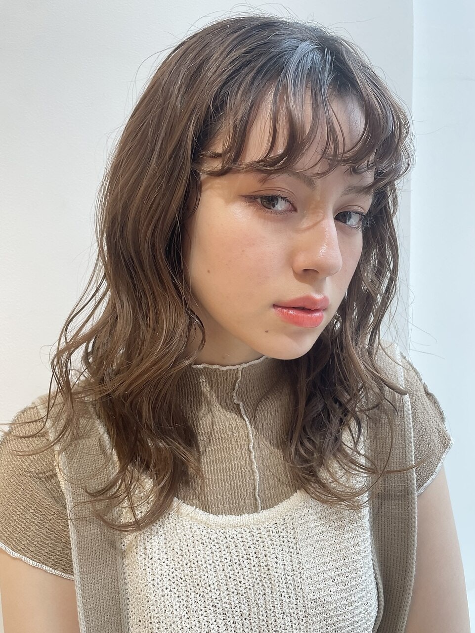 モカカラーってどんな色?ブリーチの必要性とカラーバリエーションをチェックのサムネイル画像