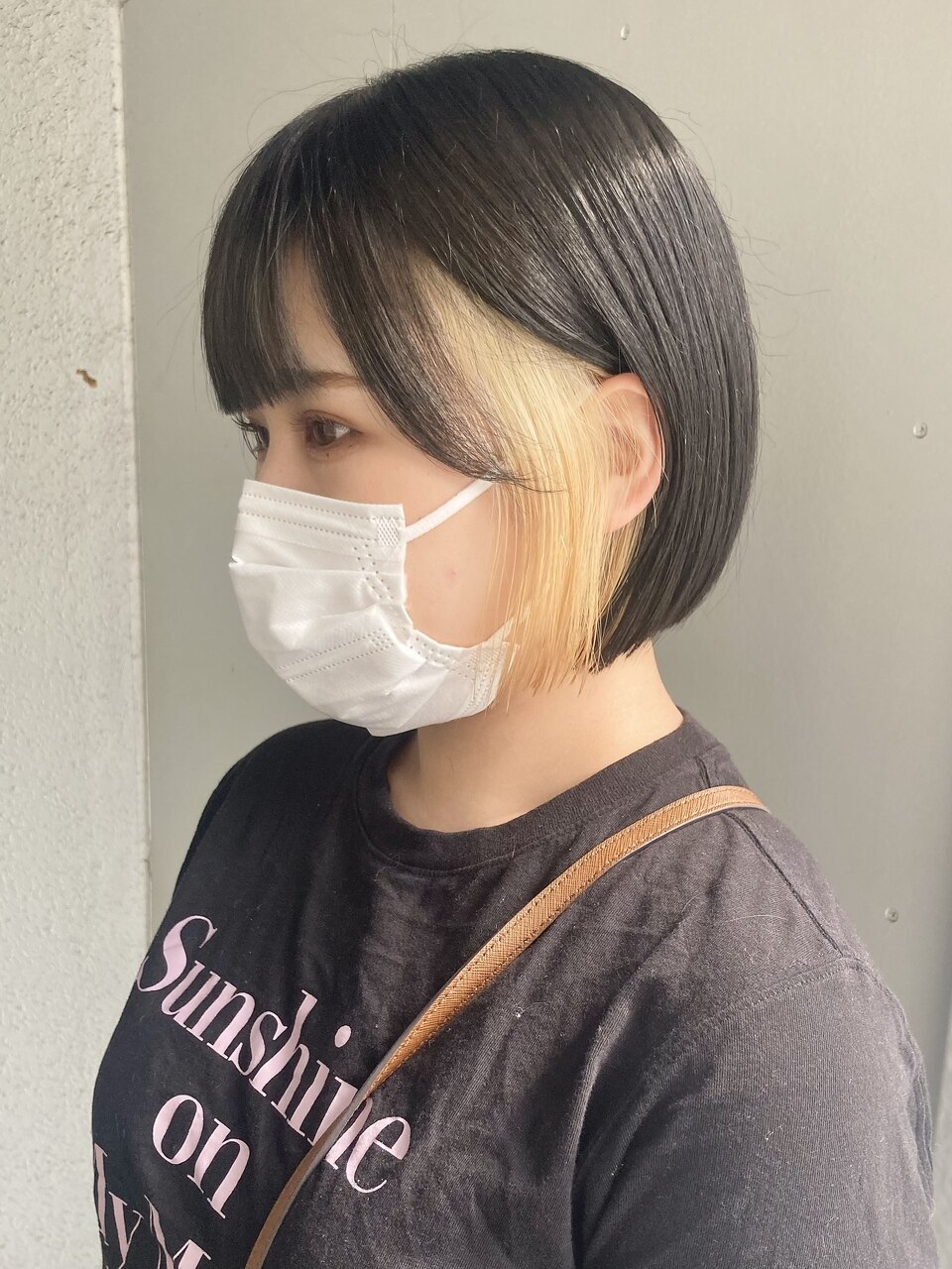 ハイトーンインナーカラーベージュフェイスフレーミング