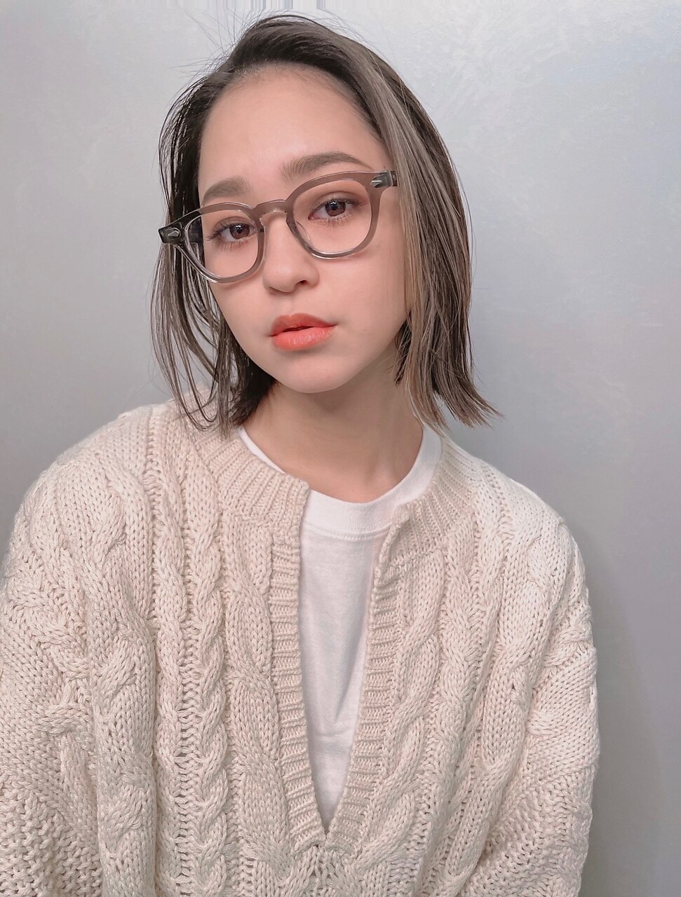 BAYROOM 外はねボブ　ペールベージュ　セクションカラー