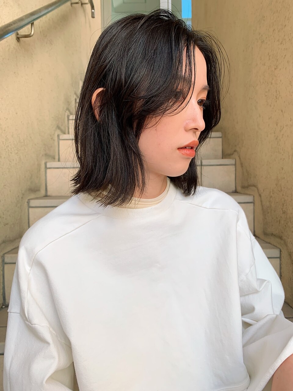 フェイスレイヤーバング ＆ 切りっぱなし くびれボブ