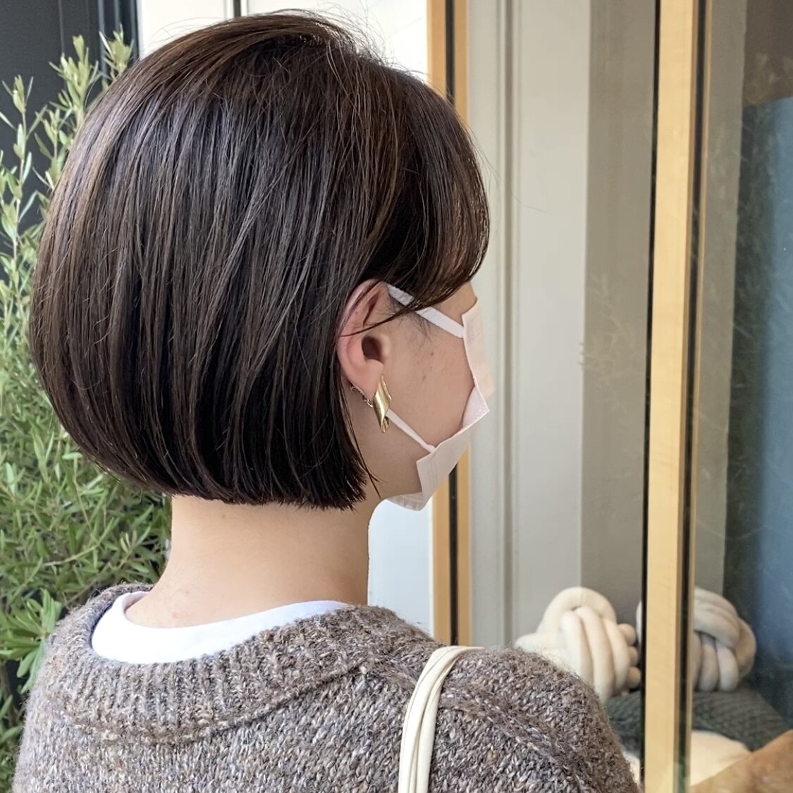耳掛けしてもおしゃれに決まる、丸みコンパクトボブ♪