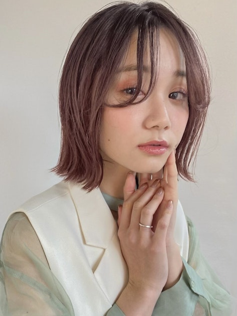 23年最新 面長さんに似合う髪型は 顔型を活かしたおすすめヘアスタイル ホットペッパービューティーマガジン