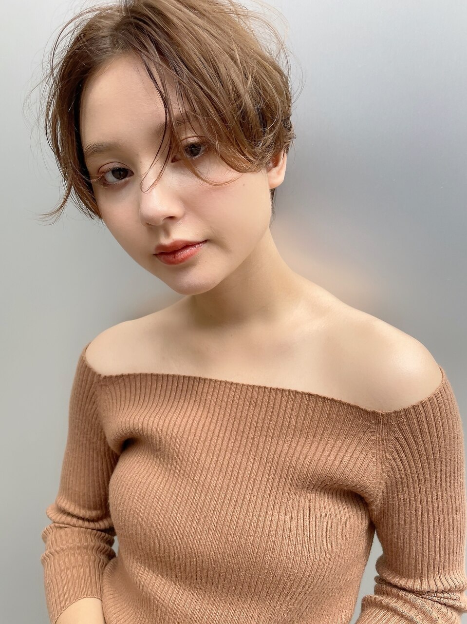 ハンサムショート 前髪なし ショートレイヤー 小顔ヘア つや髪