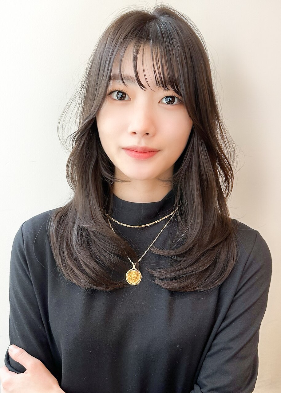 ★小顔大人可愛モテ髪薄めバンググレージュカラーロングレイヤー