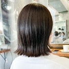 外はねボブぷつっとカットニュアンスカラーダークブラウンツヤ髪